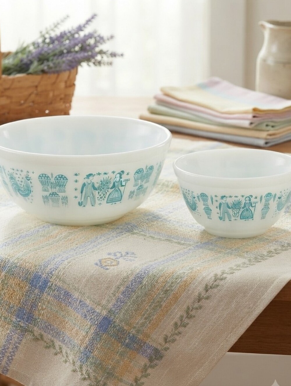 Pyrex White and Teal Amish Butterprint Nesting Mixing Bowl Pair